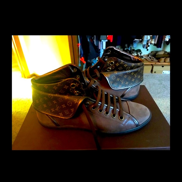 Louis Vuitton sneakers Never gotten a chance to wear - Picture 1 of 4